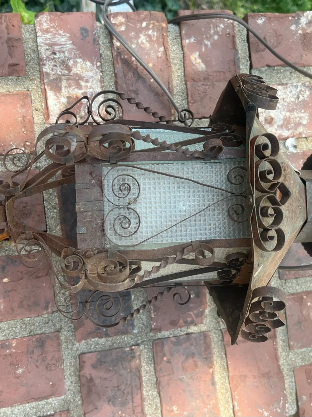 Vintage Spanish Revival Wrought Iron Outdoor Lantern Wall‎ Bracket Scroll Glass